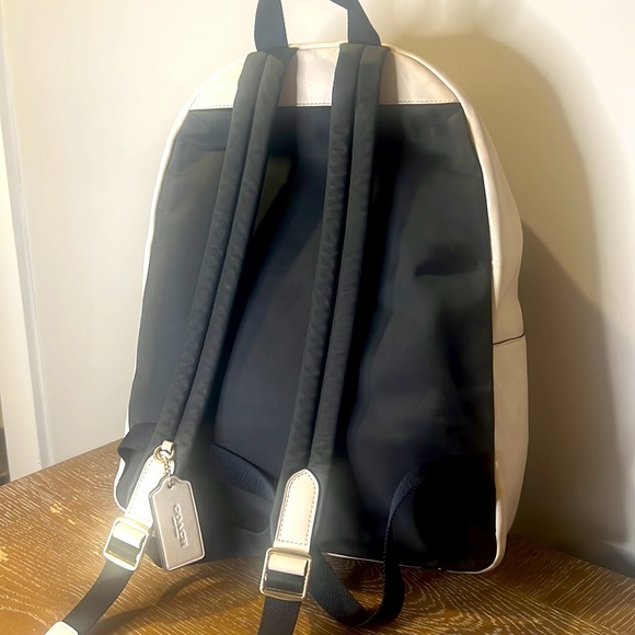 Coach - Charlie backpack Signature Canvas (Mint Condition) - Picture 3 of 9